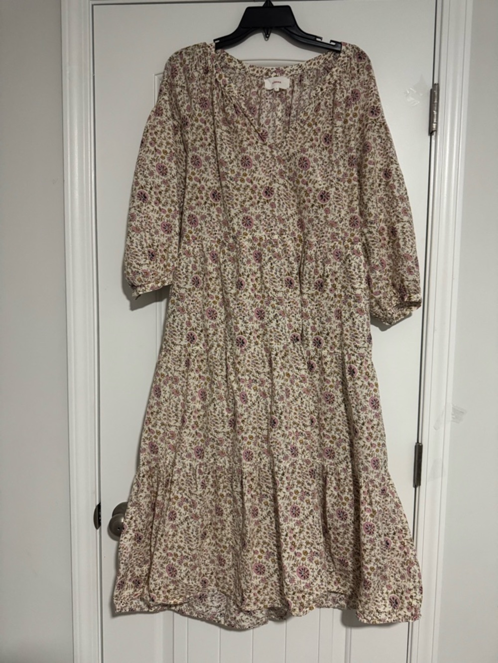 XiRENA Cream Maxi Dress with Pink Floral Print - Picture 2 of 6